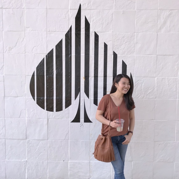 Meet your Posher, Luna - Picture 1 of 1